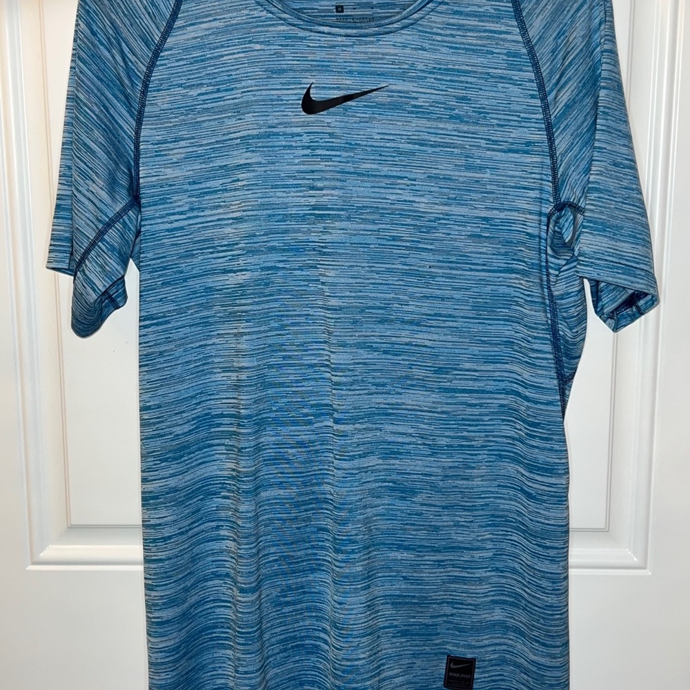 Mens Nikepro Dri-Fit T-shirt